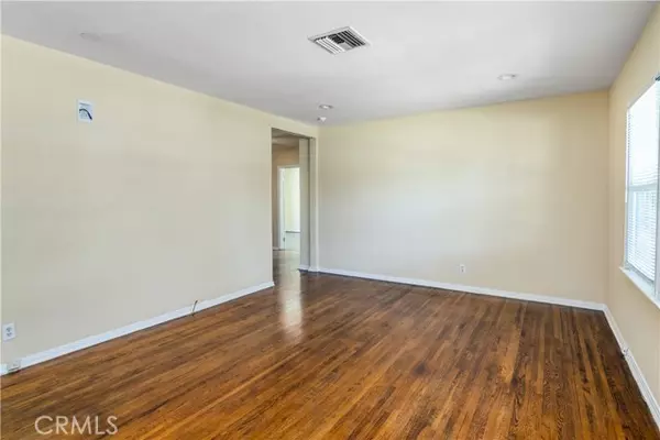 Northridge (los Angeles), CA 91325,8801 Chimineas Avenue