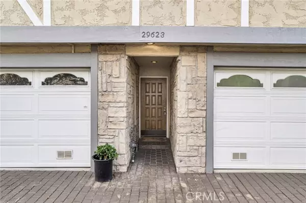 Agoura Hills, CA 91301,29623 Strawberry Hill