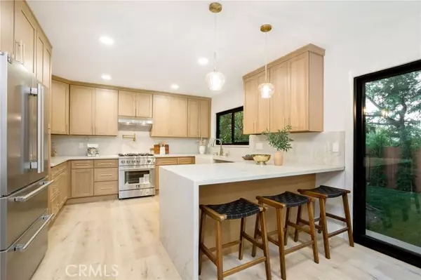 Sherman Oaks, CA 91423,14457 Glorietta Drive