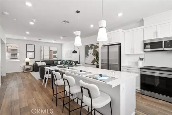 Pico Rivera, CA 90660,9325 Via Azul