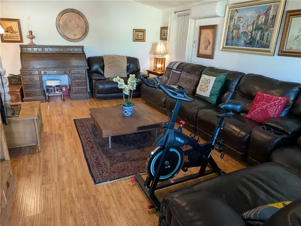 Palmdale, CA 93550,38457 Glenbush