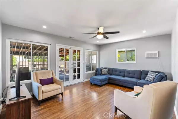 North Hollywood (los Angeles), CA 91605,13069 Strathern Street