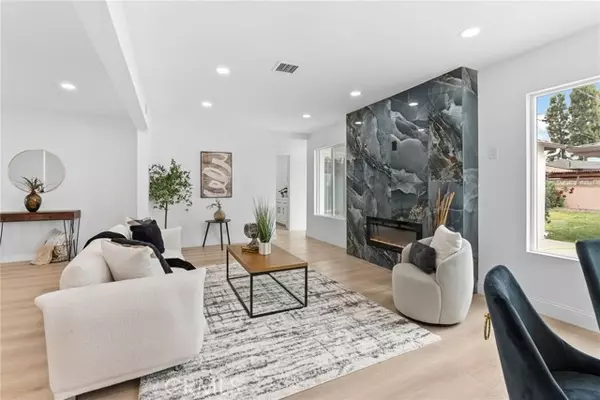 Downey, CA 90240,9246 Manzanar