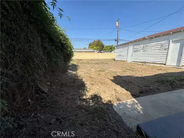 Long Beach, CA 90805,145 E Louise