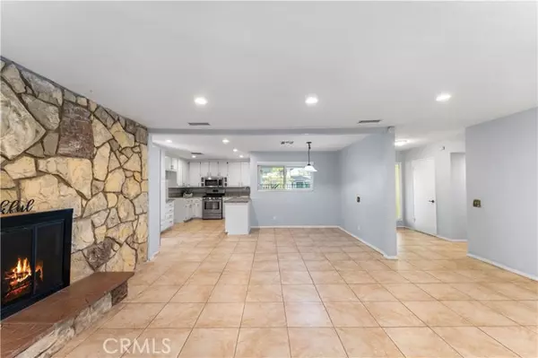 Lancaster, CA 93536,43605 Lively
