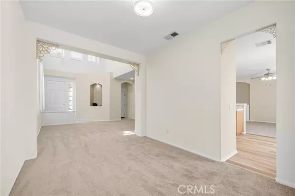 Newbury Park (thousand Oaks), CA 91320,660 Camino De La Luz