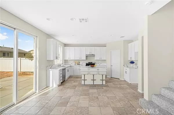 Victorville, CA 92394,16604 Desert Star