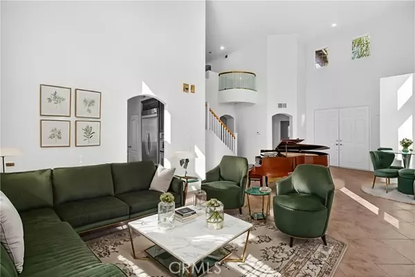 Studio City (los Angeles), CA 91602,10658 Chiquita Street