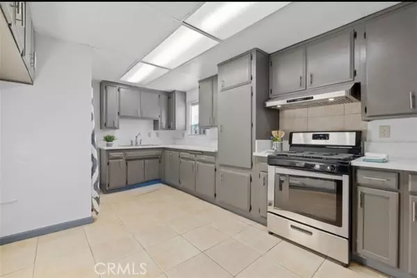 Lancaster, CA 93535,467 E Lingard