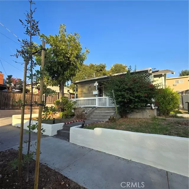 Glendale, CA 91020,3928 La Crescenta Avenue
