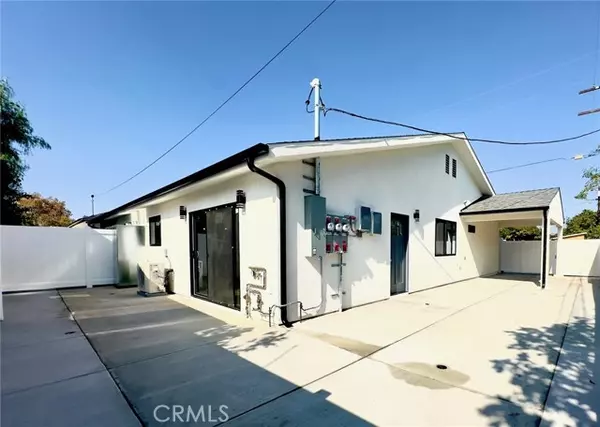 Van Nuys (los Angeles), CA 91406,15952 Cohasset Street