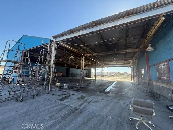 31557 Castaic Road, Castaic, CA 91384