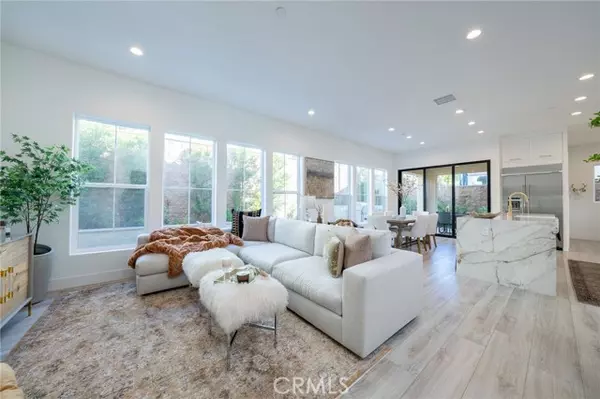 Porter Ranch (los Angeles), CA 91326,20811 W Bur Oak Circle