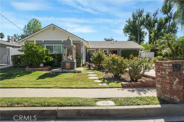 West Hills (los Angeles), CA 91307,24206 Saint Edens Circle
