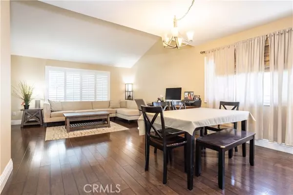 Chatsworth (los Angeles), CA 91311,20759 Tribune Street