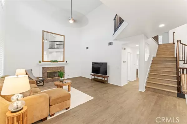 Camarillo, CA 93010,921 Camino Vera Cruz