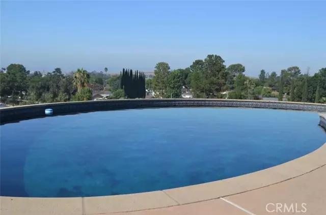 Burbank, CA 91040,9909 Helen Ave