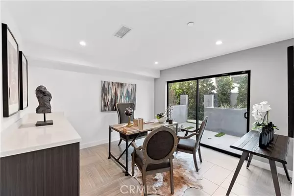 Valley Village, CA 91607,11857 W Flower Lane