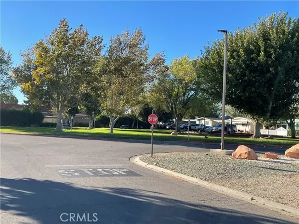 Lancaster, CA 93535,1301 E Avenue I #370