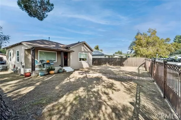 10959 Memory Park Avenue, San Fernando, CA 91345