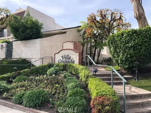 Woodland Hills (los Angeles), CA 91367,22219 Erwin Street