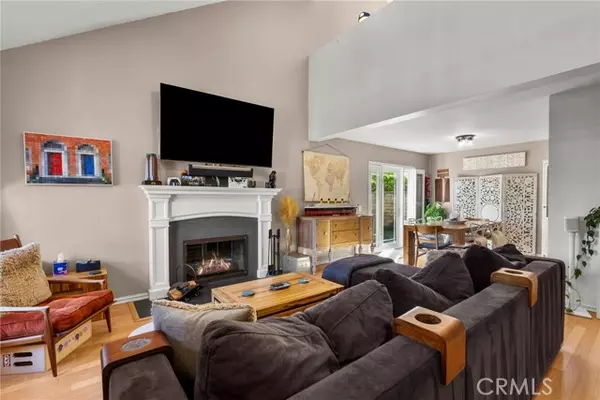 Saugus (santa Clarita), CA 91350,27547 Saffron