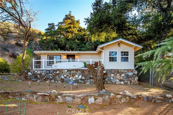 Green Valley, CA 91390,39100 Calle Essencial