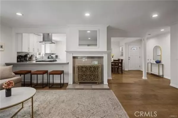 Woodland Hills (los Angeles), CA 91303,22335 Kittridge Street