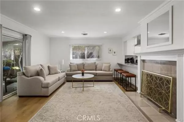 Woodland Hills (los Angeles), CA 91303,22335 Kittridge Street