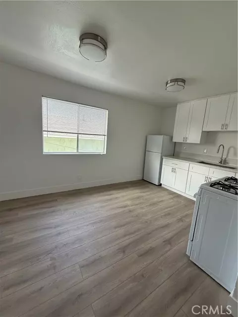 Los Angeles, CA 90003,144 W 94th Street