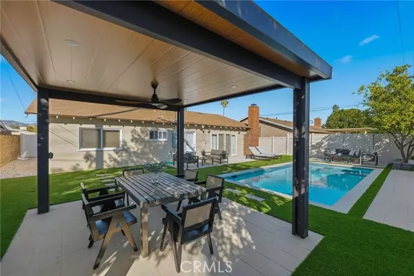 West Hills (los Angeles), CA 91307,23010 Hartland