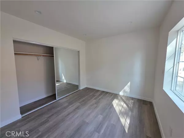 San Fernando, CA 91340,11572 Amboy Avenue