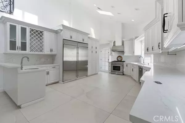 Encino (los Angeles), CA 91316,5048 Hesperia Avenue