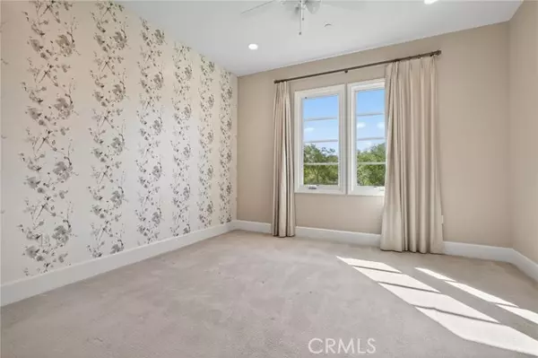 23500 Park Sorrento #H32, Calabasas, CA 91302