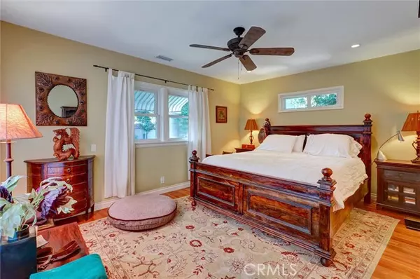 Van Nuys (los Angeles), CA 91405,6649 Ranchito Avenue