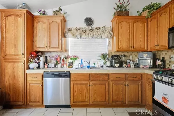 Lancaster, CA 93536,42918 Fanchon