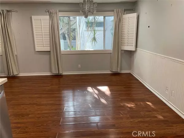 Tarzana (los Angeles), CA 91356,18619 Collins