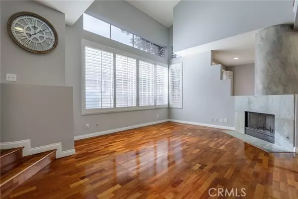 Canoga Park (los Angeles), CA 91303,7325 Vassar