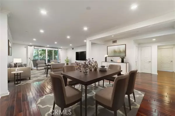 Sherman Oaks, CA 91403,4533 Vista Del Monte #102