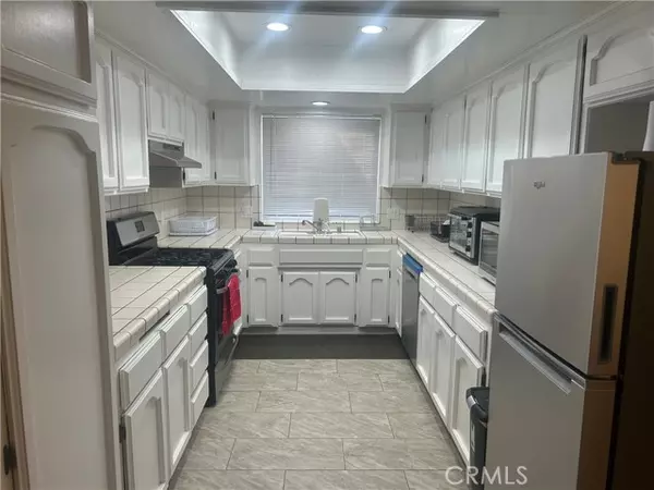 California City, CA 93505,8213 Great Circle Drive