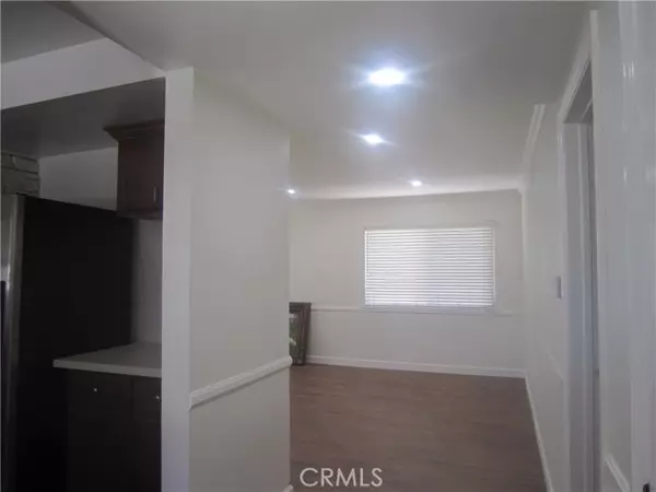 Northridge (los Angeles), CA 91324,18639 Liggett