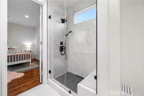 Calabasas, CA 91302,25527 Hamilton Court