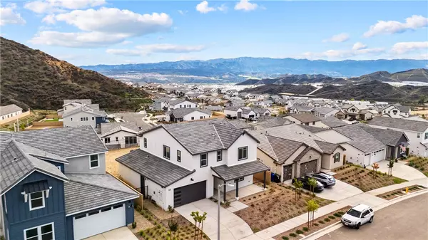 Castaic, CA 91384,30140 Crestline Court