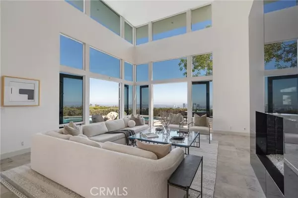 Beverly Hills, CA 90210,1436 Summitridge Drive