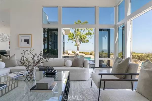 Beverly Hills, CA 90210,1436 Summitridge Drive