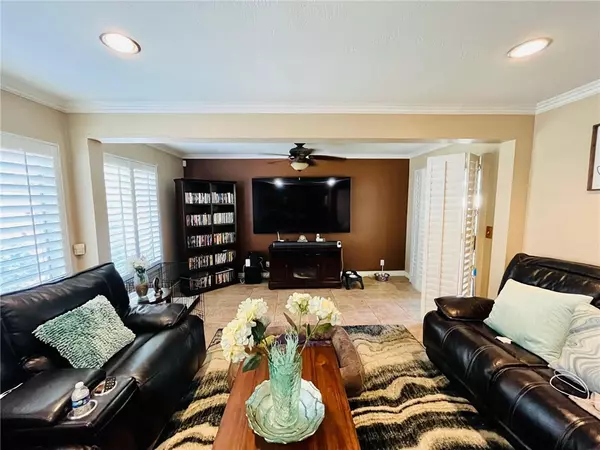 Saugus (santa Clarita), CA 91350,21945 Centurion