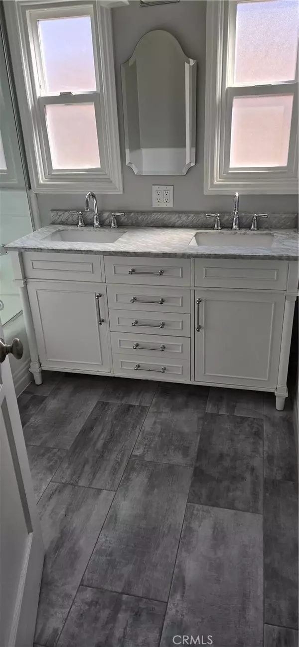 Valley Village, CA 91607,12619 Tiara St.