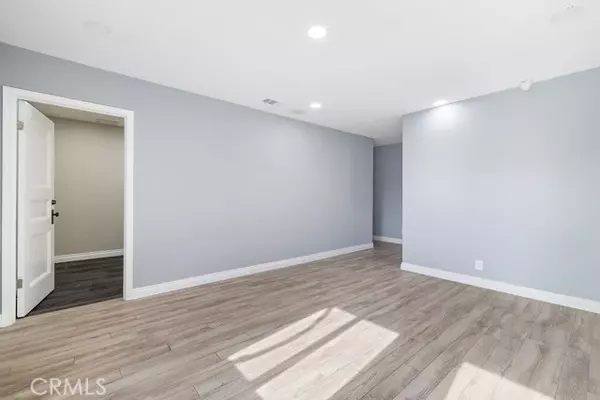 East Los Angeles, CA 90022,5709 E Beverly Boulevard