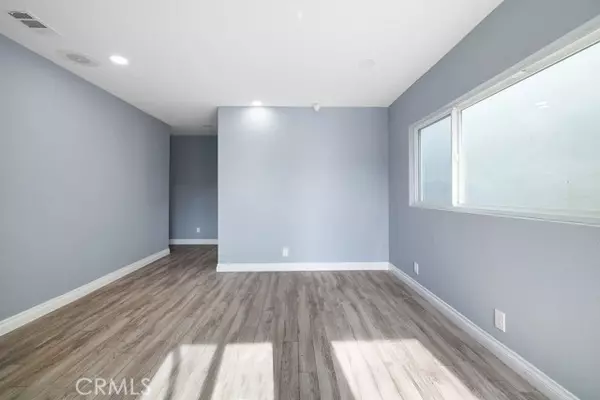 East Los Angeles, CA 90022,5709 E Beverly Boulevard