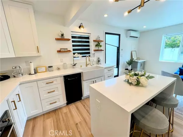 Woodland Hills (los Angeles), CA 91367,5311 Lockhurst Drive